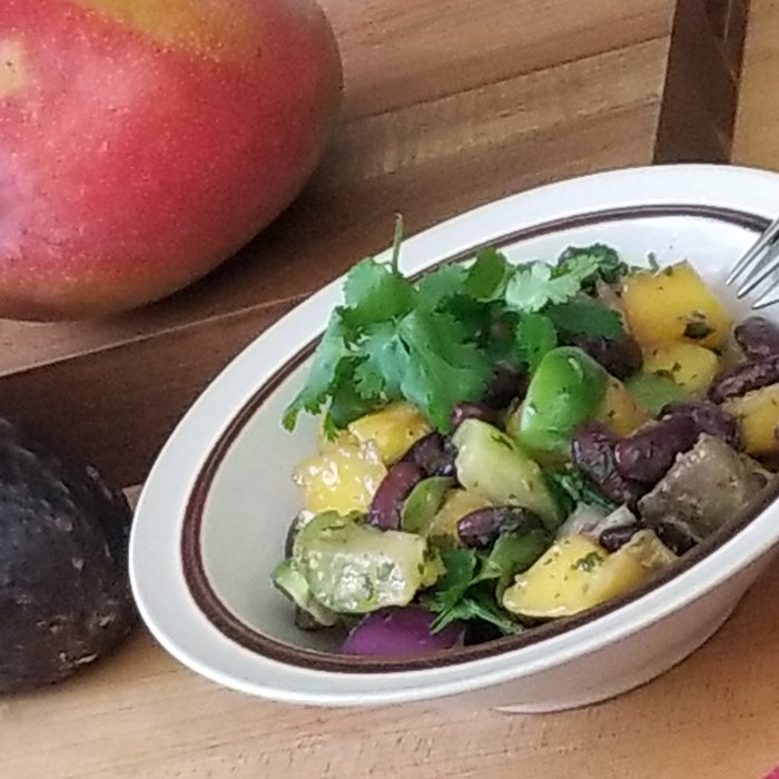 Image of Sapūrana Mango Bean Salad
