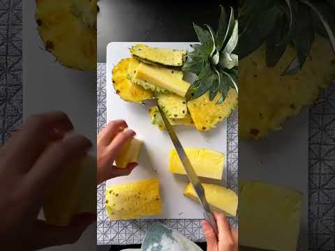 Rubyglow® Pineapples — Melissas Produce