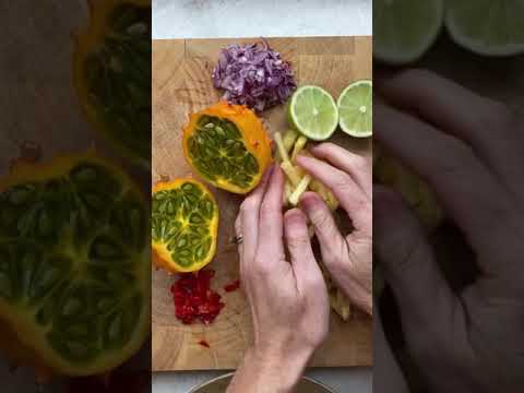Rubyglow® Pineapples — Melissas Produce